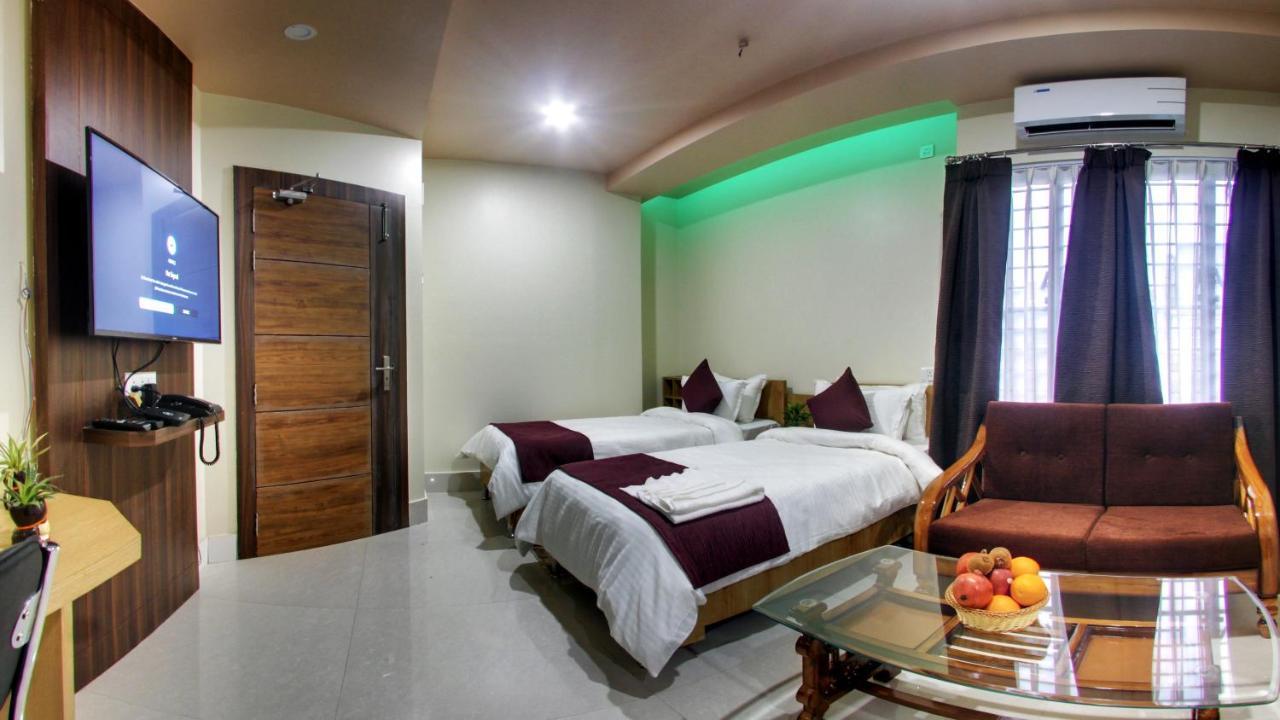Hotel Bharalu Residency Guwahati Esterno foto