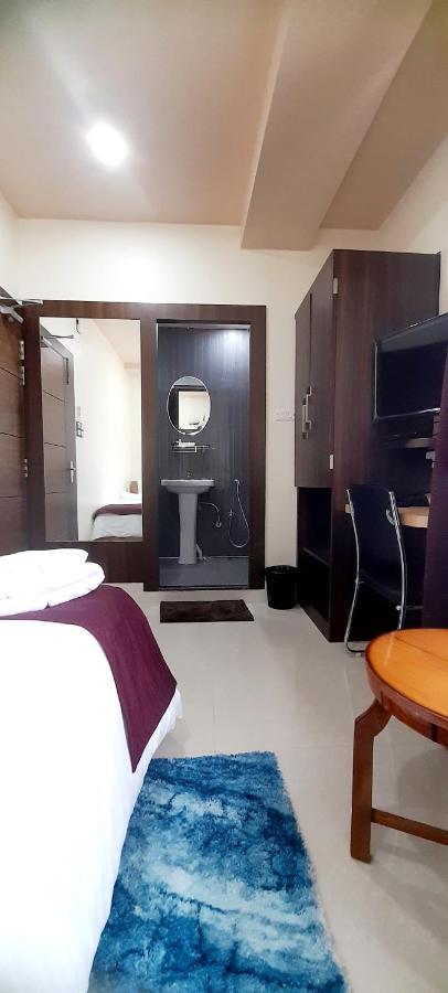 Hotel Bharalu Residency Guwahati Esterno foto